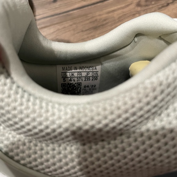 Adidas cloud foam sneakers - Picture 2 of 7